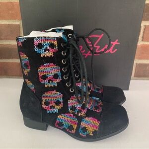 Iron Fist sugar skull lace up low heel combat ankle boots US 5 M NEW